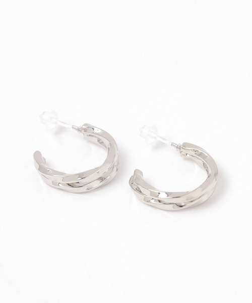 LAKOLE（ラコレ）の「スプリットフープ樹脂ポストピアス / 139698（ピアス（両耳用）・レディース・その他1/その他2・FREE）」の2枚目の写真