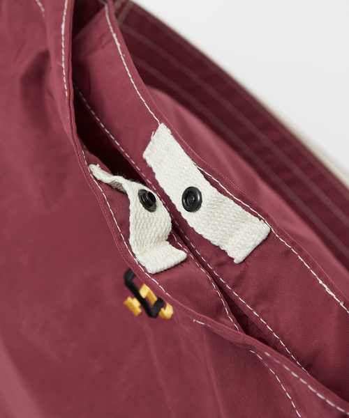 SPALDING（スポルディング）の「【SPALDING / スポルティング】COLLEGE SHOULDER BAG（バックパック/リュック・メンズ・ブラック/ワイン/ネイビー・フリー）」の13枚目の写真
