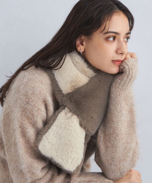 green label relaxing（グリーンレーベルリラクシング）の「フェイクファー リバーシブル マフラー（マフラー・レディース・ライトグレー/オフホワイト/グレー/モカ・FREE）」の4枚目の写真