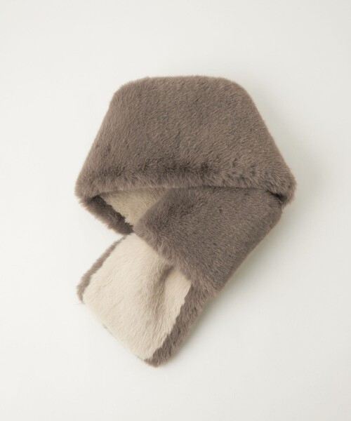green label relaxing（グリーンレーベルリラクシング）の「フェイクファー リバーシブル マフラー（マフラー・レディース・ライトグレー/オフホワイト/グレー/モカ・FREE）」の15枚目の写真