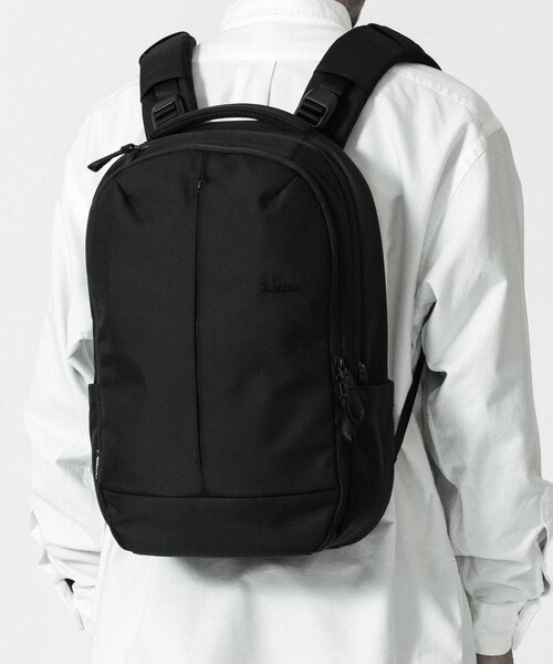 NOLLEY’S（ノーリーズ）の「【Incase/インケース】TRACKS BACKPACK 18L (137242053002)（バックパック/リュック・メンズ・ブラック・FREE）」の10枚目の写真