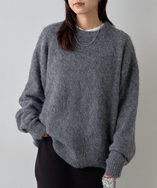 CIAOPANIC TYPY（チャオパニックティピー）の「《10色展開》【WEB限定】シャギーオーバーサイズニット（ニット/セーター・レディース・グレー/ブルー/ブラック/スカイブルー/ホワイト系その他/レッド/ベージュ/ネイビー/イエロー/オレンジ・MEDIUM/LARGE）」の3枚目の写真