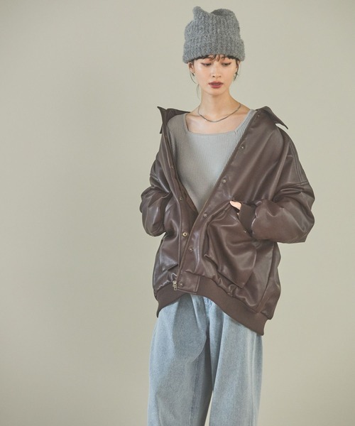 LAKOLE(ラコレ)の「フェイクレザー中綿ブルゾン / 131984(ブルゾン・レディース・ブラック/ブラウン・SMALL/MEDIUM)」の10枚目の写真