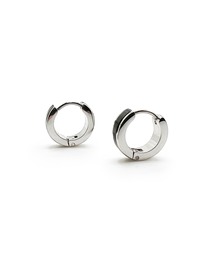KISHOKACHI 希少価値 サイドブラックレジンリングクリッカーピアス