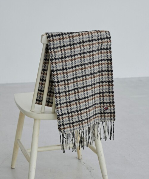 coen（コーエン）の「ベア刺繍ウールチェックマフラー（マフラー・メンズ・ダークグリーン/ベージュ/ダークグレー・FREE）」の14枚目の写真