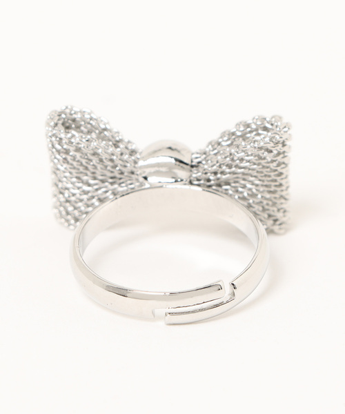 FOREVER 21（フォーエバー トゥエンティーワン）の「3Dリボンリング（リング・レディース・ブラック/シルバー・FREE）」の5枚目の写真