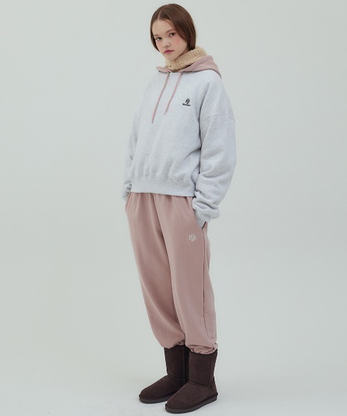 .KOM(ドットコム)の「A'GEM/9 × .kom 『muah muah/ムーアムーア』 FLEECE REGULAR SWEATSHIRTS/フリース裏起毛レギュラースウェット(スウェット・レディース・ネイビー/ライトグレー/ブラウン/ブラック・FREE)」の17枚目の写真