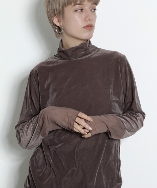 en CAnAF（エンカナフ）の「ハイネック ベロア シアー インナー トップス（Tシャツ/カットソー・レディース・ブラック/ブルー/モカ/ベージュ・フリー）」の6枚目の写真
