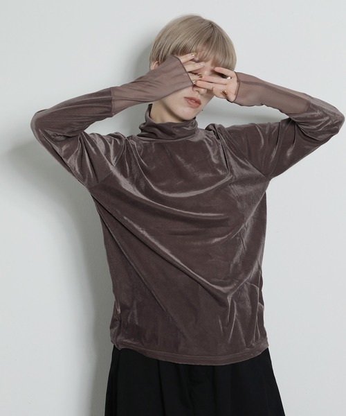 en CAnAF（エンカナフ）の「ハイネック ベロア シアー インナー トップス（Tシャツ/カットソー・レディース・ブラック/ブルー/モカ/ベージュ・フリー）」の7枚目の写真