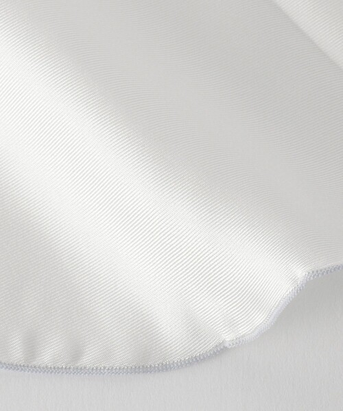 green label relaxing（グリーンレーベルリラクシング）の「GLR サークル ポケットチーフ（ポケットチーフ・メンズ・ホワイト/ネイビー・FREE）」の7枚目の写真