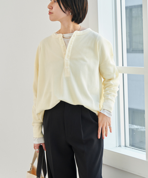 Spick & Span（スピックアンドスパン）の「別注 Hanes / ヘインズ Thermal Henly Neck（Tシャツ/カットソー・レディース・サックスブルー/マスタード・MEDIUM）」の19枚目の写真