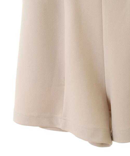 earth music&ecology(アースミュージックアンドエコロジー)の「ベルト付きショートパンツ(その他パンツ・レディース・ブラック/ライトベージュ・M/S)」の4枚目の写真