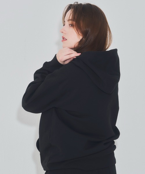 EMMA NOVEMBER (エマノーヴェンバー)の「Embroidery スウェット フーディー(パーカー・メンズ・ブラック/グレー・3/2/1)」の13枚目の写真