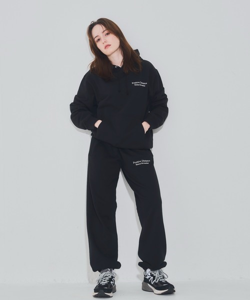EMMA NOVEMBER (エマノーヴェンバー)の「Embroidery スウェット フーディー(パーカー・メンズ・ブラック/グレー・3/2/1)」の14枚目の写真