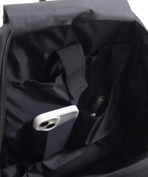 Arnold Palmer（アーノルドパーマー）の「10ポケット デイパック（バックパック/リュック・レディース・ネイビー/ブラック/ベージュ・F）」の18枚目の写真