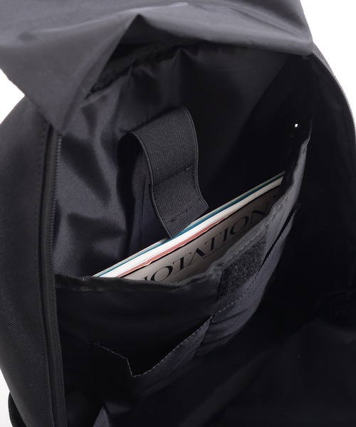 Arnold Palmer（アーノルドパーマー）の「10ポケット デイパック（バックパック/リュック・レディース・ネイビー/ブラック/ベージュ・F）」の19枚目の写真