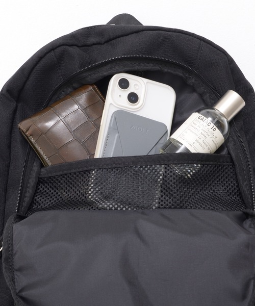 Arnold Palmer（アーノルドパーマー）の「10ポケット デイパック（バックパック/リュック・レディース・ネイビー/ブラック/ベージュ・F）」の16枚目の写真