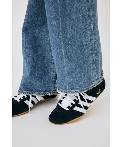 MOUSSY(マウジー)の「adidas TOKYO W(スニーカー・レディース・オフホワイト/ブラック/ブルー・23.5cm/24cm/24.5cm/25cm)」の13枚目の写真