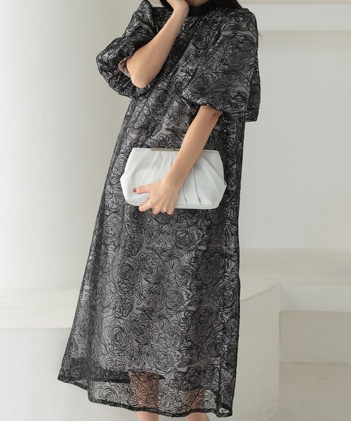 haremode（ハレモード）の「タックデザイン パーティ オケージョン バッグ（クラッチバッグ・レディース・ベージュ/ブラック/シルバー・FREE）」の3枚目の写真