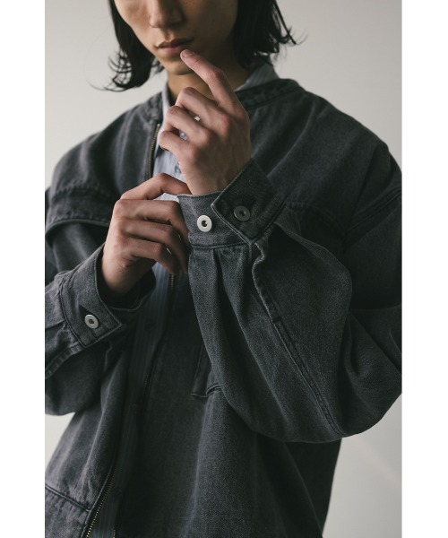 STYLEMIXER(スタイルミキサー)の「ノーカラーデニムジャケット(デニムジャケット・メンズ・ブラック/ライトブルー・MEDIUM/LARGE)」の10枚目の写真