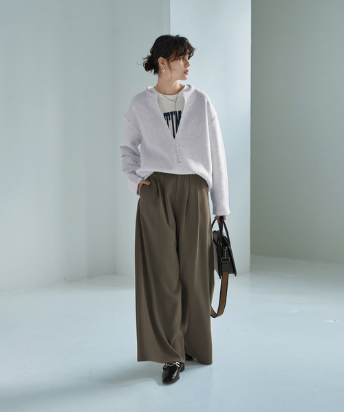 STYLE DELI（スタイルデリ）の「【Made in Japan】ディープVスウェットプルオーバー（スウェット・レディース・ホワイト系その他/ネイビー・FREE）」の3枚目の写真