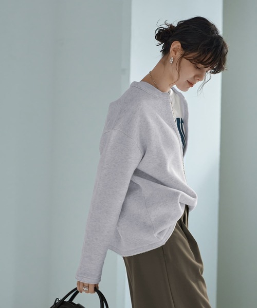 STYLE DELI（スタイルデリ）の「【Made in Japan】ディープVスウェットプルオーバー（スウェット・レディース・ホワイト系その他/ネイビー・FREE）」の4枚目の写真