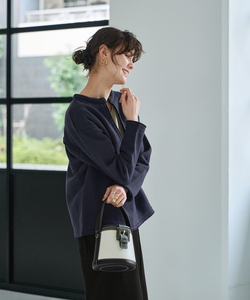 STYLE DELI（スタイルデリ）の「【Made in Japan】ディープVスウェットプルオーバー（スウェット・レディース・ホワイト系その他/ネイビー・FREE）」の13枚目の写真