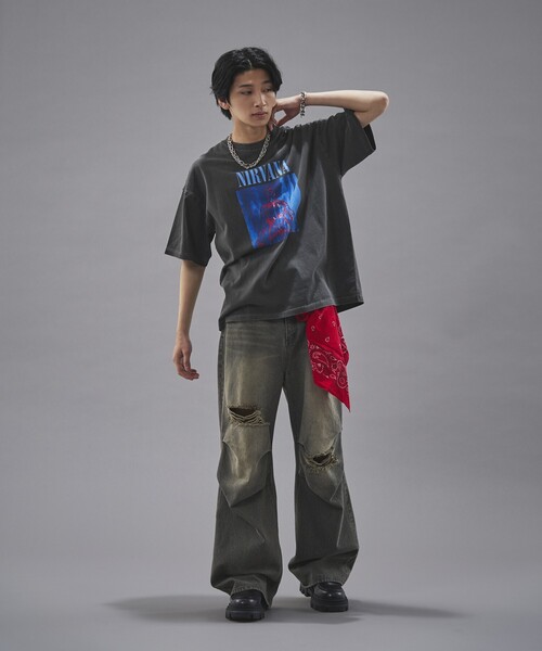 PUBLUX(パブリュクス)の「PUBLUX/パブリュクス NIRVANA SLIVER ピグメントTシャツ(限定展開)(Tシャツ/カットソー・メンズ・ブラック・LARGE/MEDIUM/SMALL)」の19枚目の写真