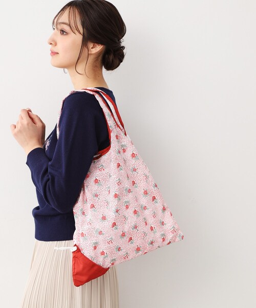LAURA ASHLEY(ローラアシュレイ)の「【表裏の2柄がかわいい】パッカブル マイバッグ(エコバッグ/サブバッグ・レディース・ワイン系・00)」の2枚目の写真