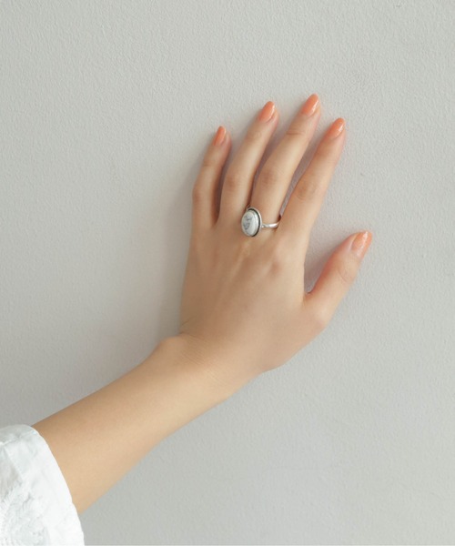 rapiecage（ラピエサージュ）の「【rapiecage glacon】ラインフレームオーバルストーンリング　GC（リング・レディース・ホワイト/グリーン・FREE）」の6枚目の写真