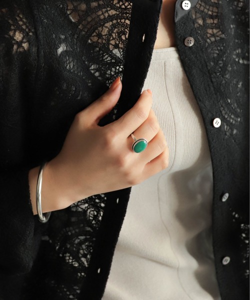 rapiecage（ラピエサージュ）の「【rapiecage glacon】ラインフレームオーバルストーンリング　GC（リング・レディース・ホワイト/グリーン・FREE）」の3枚目の写真