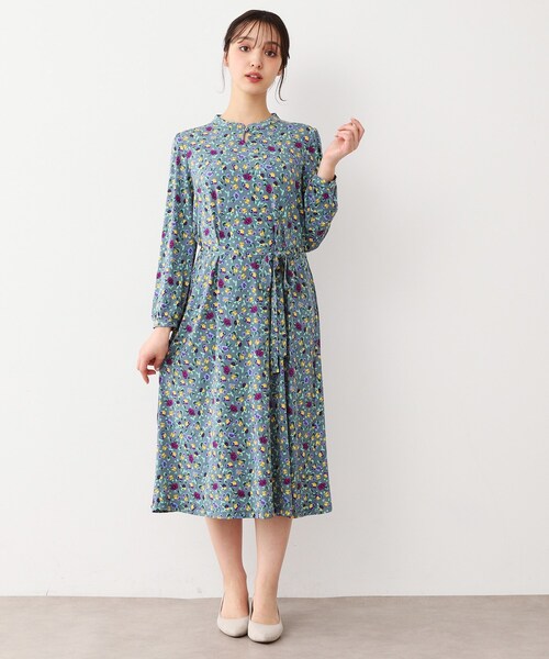 LAURA ASHLEY(ローラアシュレイ)の「【ジャージ素材/洗える/同柄アイテムあり】ポリアンサス柄ワンピース(ワンピース・レディース・グレー系5/ネイビー系・40/38)」の8枚目の写真