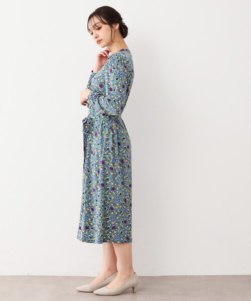 LAURA ASHLEY(ローラアシュレイ)の「【ジャージ素材/洗える/同柄アイテムあり】ポリアンサス柄ワンピース(ワンピース・レディース・グレー系5/ネイビー系・40/38)」の9枚目の写真