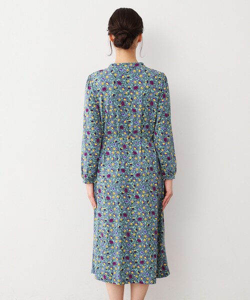 LAURA ASHLEY(ローラアシュレイ)の「【ジャージ素材/洗える/同柄アイテムあり】ポリアンサス柄ワンピース(ワンピース・レディース・グレー系5/ネイビー系・40/38)」の13枚目の写真