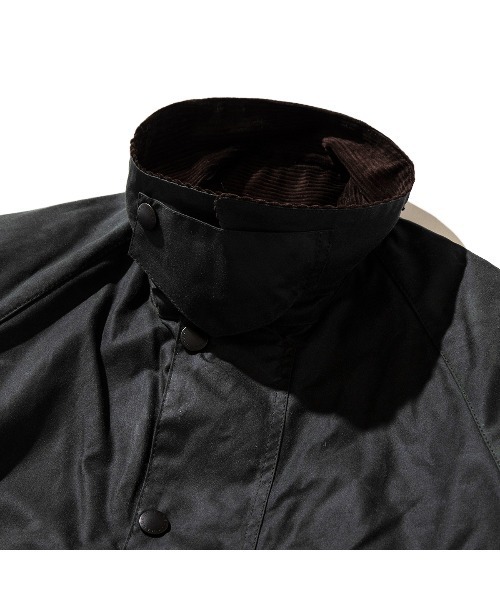Kinetics（キネティクス）の「Barbour OS Beaufort Wax Jacket（バブアー ビューフォート ワックス コットン ブルゾン）（ブルゾン・メンズ・グリーン・34/36/38/40/42）」の3枚目の写真
