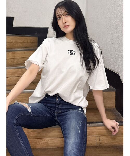 GYDA(ジェイダ)の「Symmetry GYDA back photo Tシャツ(Tシャツ/カットソー・レディース・ベージュ/オフホワイト/ブラック・FREE)」の18枚目の写真