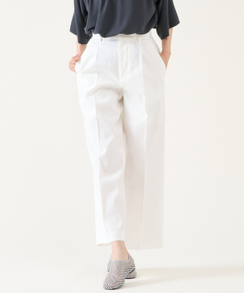 martinique(マルティニーク)の「チノパンツ(チノパンツ・レディース・ホワイト/ベージュ・1/2)」の1枚目の写真