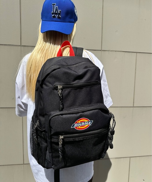 Dickies(ディッキーズ)の「Dickies / DK SQUARE POCKET BACK PACK / 14846700(バックパック/リュック・レディース・ブラック/レッド・ONESIZE)」の8枚目の写真