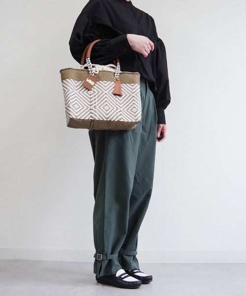 WOVEN(ウーヴン)の「WOVEN (ウーヴン) /スモールドローストリングトート メキシコ製 バスケットバッグ メルカドバッグ かごバッグ レザーハンドル 巾着コットンライニング(かごバッグ・レディース・ブラック×ホワイト/ブラウン/ブルー系その他/ブラック系その他/ダークグリーン/ブラウン系その他・FREE)」の9枚目の写真