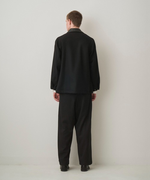 Juha(ユハ)の「LEATHER COLLAR RIDING JACKET(ブルゾン・メンズ・ブラック/ブラウン・3/4)」の10枚目の写真