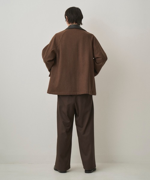 Juha(ユハ)の「LEATHER COLLAR RIDING JACKET(ブルゾン・メンズ・ブラック/ブラウン・3/4)」の14枚目の写真