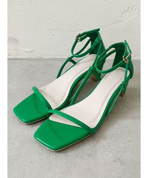 dazzlin(ダズリン)の「シンプルストラップサンダル(サンダル・レディース・オフホワイト/グリーン/オレンジ/ブラック・MEDIUM/LARGE)」の1枚目の写真