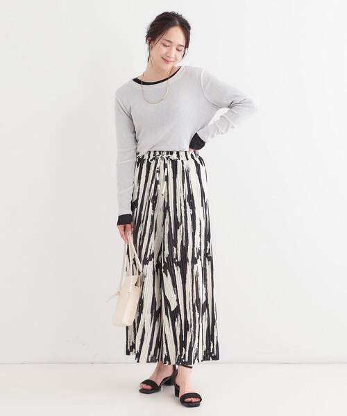 SHOO・LA・RUE(シューラルー)の「【洗える/S-LL/2点セット】1セットあると便利 シアーレイヤードロンTセット(その他トップス・レディース・ベージュ/ライトグレー/ブラック・01/02/03/04)」の9枚目の写真