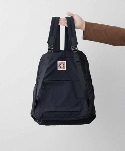 ear PAPILLONNER（イアパピヨネ）の「KEN NAKAYAMAコラボトラベル