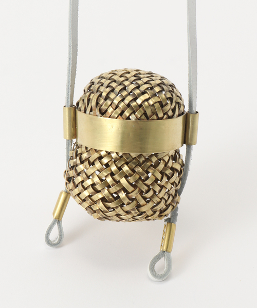 CITYSHOP（シティーショップ）の「Zoe Mohm Brass ミニマムバッグ（クラッチバッグ・レディース・シルバー・FREE）」の3枚目の写真