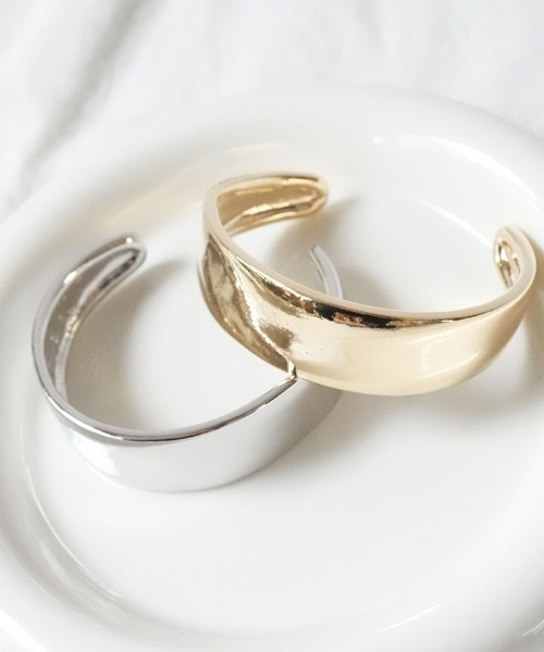 Port（ポート）の「【 Port / ポート 】 メタル グロス バングル / ブレスレット_（バングル/リストバンド・レディース・シルバー/ゴールド・FREE）」の2枚目の写真