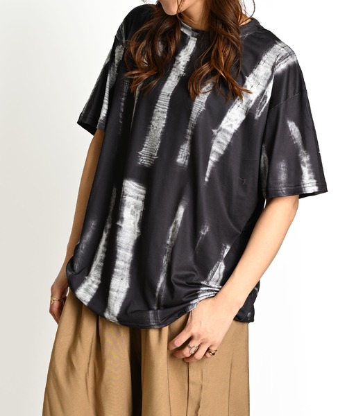 MARAI(マーライ)の「タイダイ柄 プリント 柄 総柄 半袖Tシャツ(Tシャツ/カットソー・レディース・ブルー/グリーン/ブラック・FREE)」の9枚目の写真