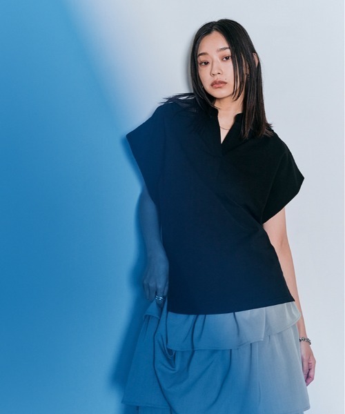 W:Huku(フーク)の「脇が見えにくい!! キーネック コットン フレンチスリーブ Tシャツ / 半袖 フレンチスリーブ ハーフスリーブ 袖なし(Tシャツ/カットソー・レディース・オフホワイト/ライトブラウン/ブラック/チャコール・FREE)」の6枚目の写真