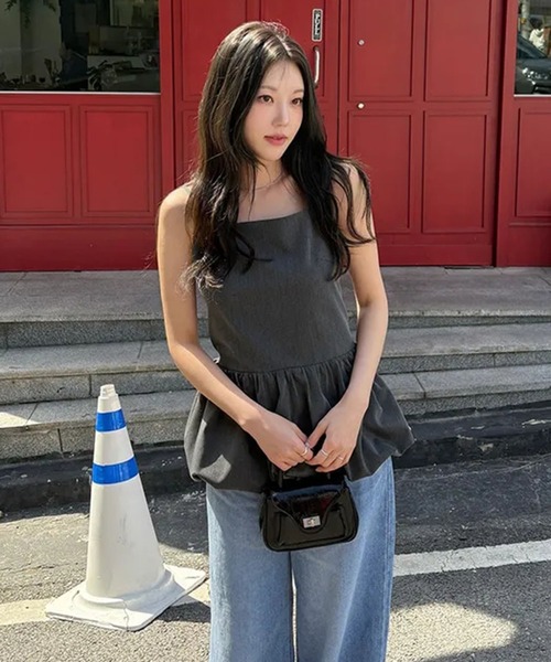 LAFFMO（ラフモ）の「バックオープンペプラムキャミソール（キャミソール・レディース・グレー/ブラック・F）」の17枚目の写真