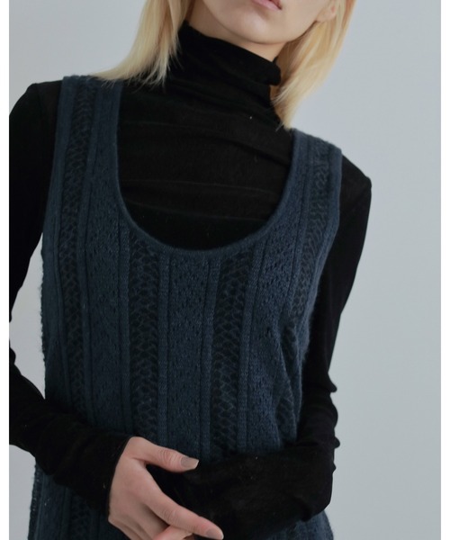 anuke（アンヌーク）の「Sheer Uneck Onepiece（ワンピース・レディース・ネイビー/クリーム・38inch/36inch）」の4枚目の写真
